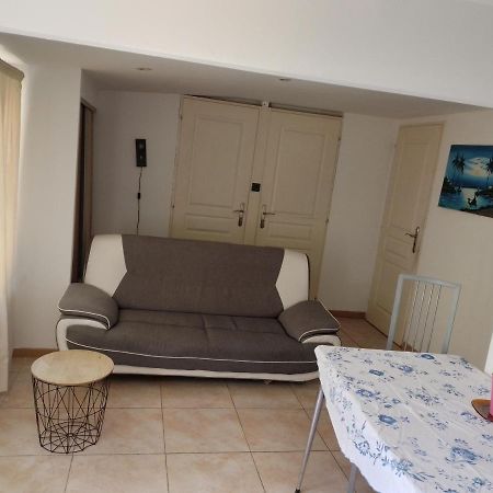 Maison T3 Au Calme Pres De La Mer Villa Istres Bagian luar foto