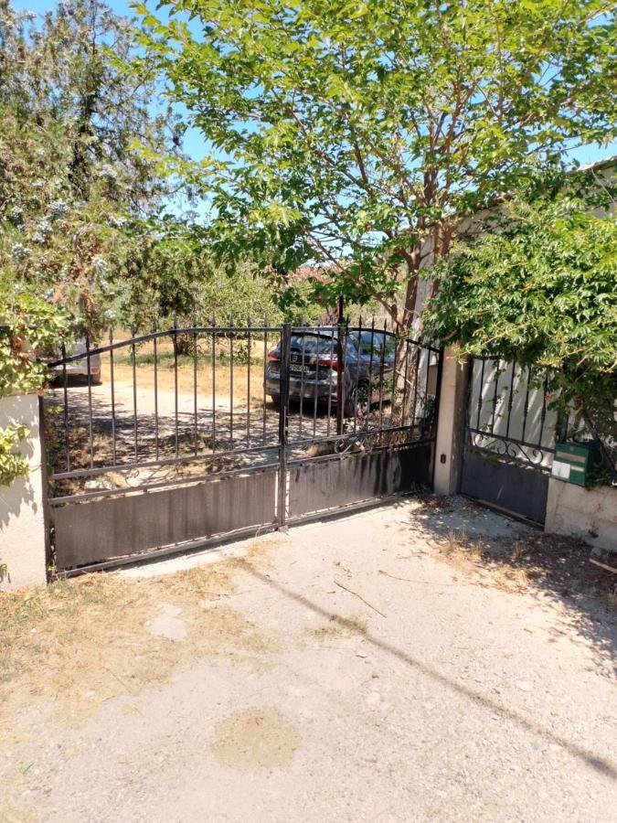 Maison T3 Au Calme Pres De La Mer Villa Istres Bagian luar foto